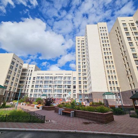 Ernaz Plus Apartments: Promenade Expo Astana Extérieur photo