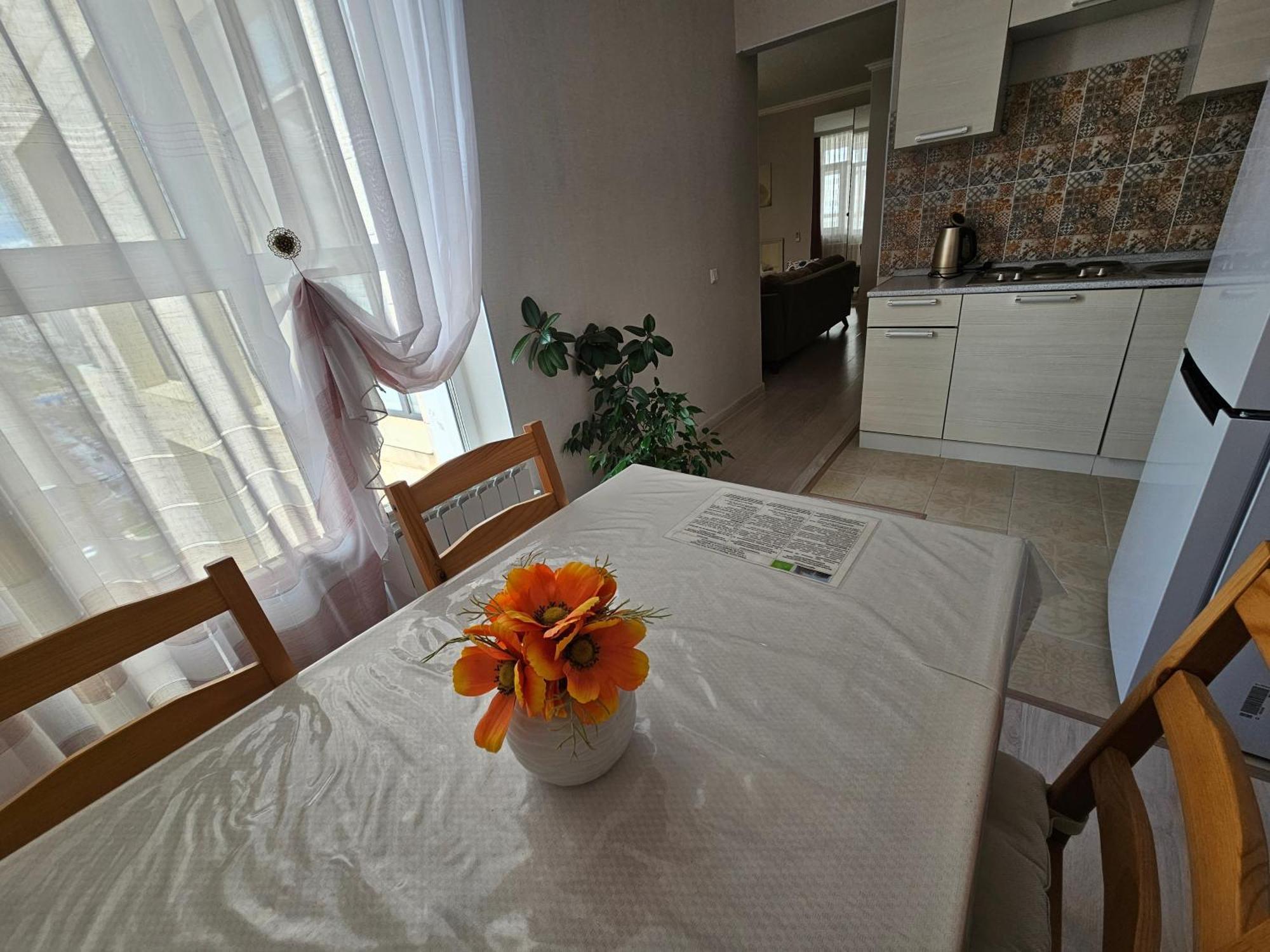 Ernaz Plus Apartments: Promenade Expo Astana Extérieur photo